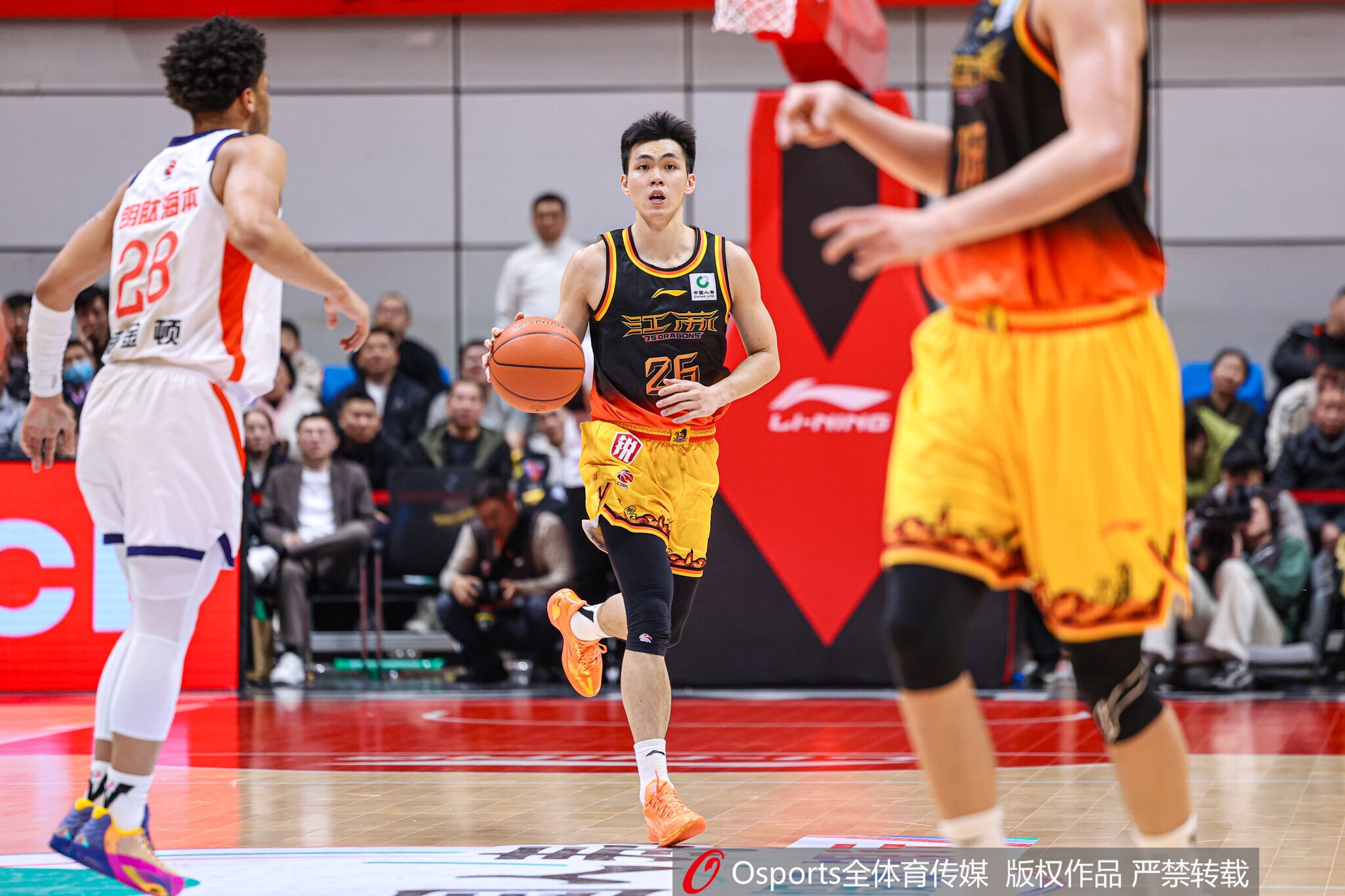电竞赛事平台-媒体人谈庞峥麟：顶级控卫！CBA欧文！他拿着ETC随意穿梭山东高速