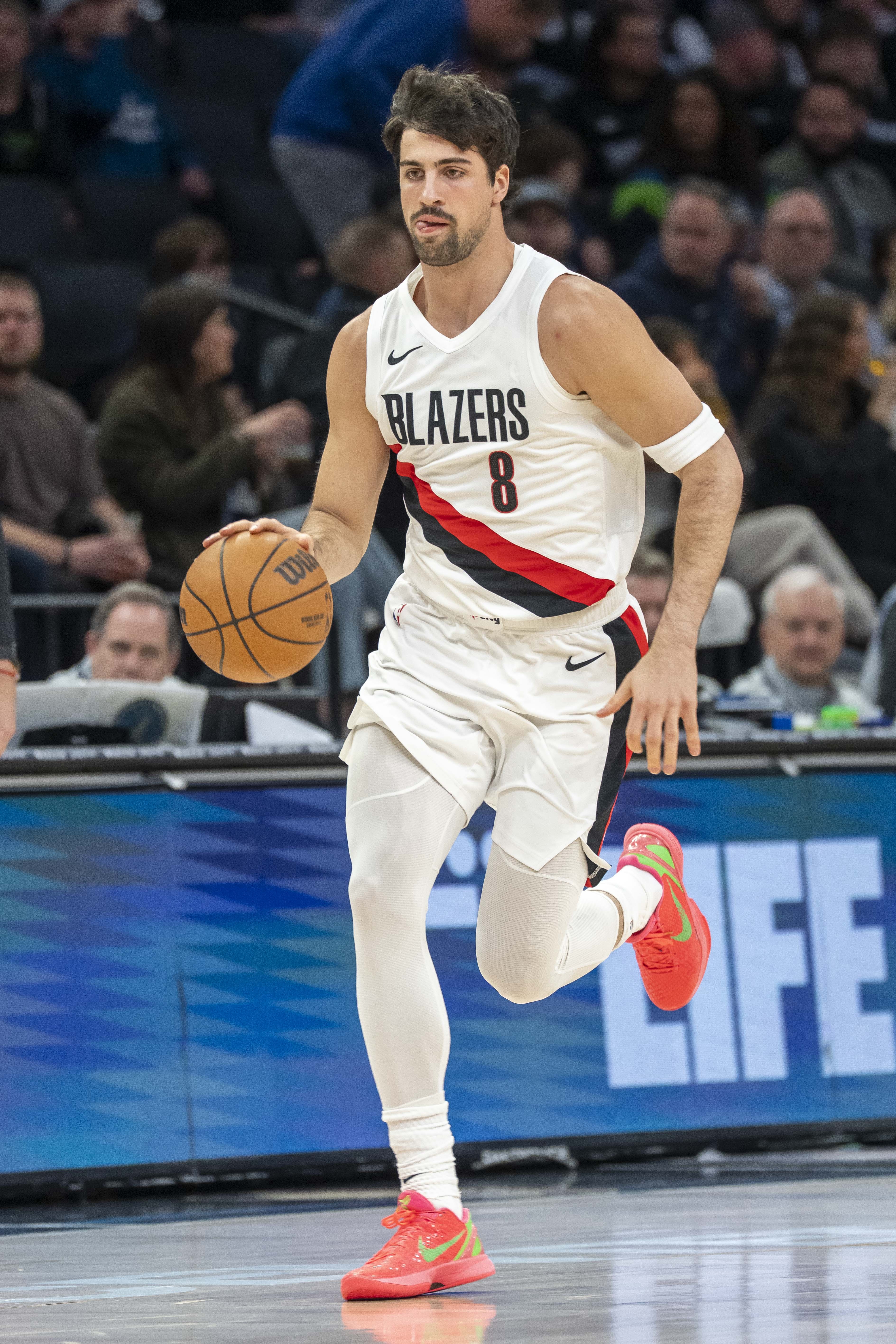 LOL在线竞猜-强势崛起！阿夫迪亚常规赛场均24.2分6.9板6.7助 投篮命中率46.2%